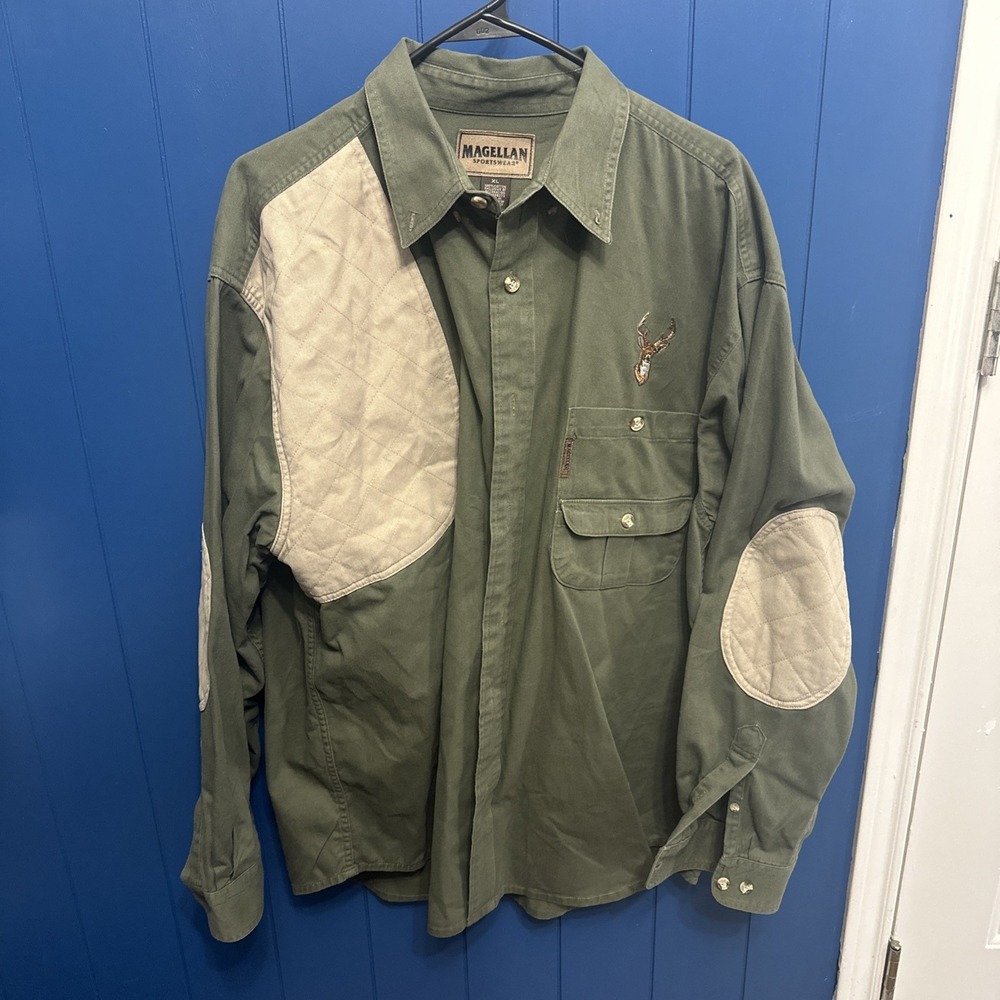 Magellan‎ Shirt Mens XLGreen Button Up Hunting Shooting Shoulder Deer